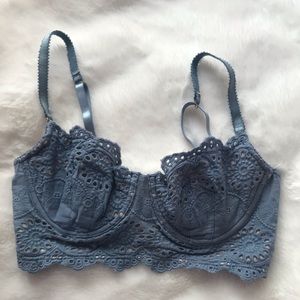 Dress Forum Blue lace bralette